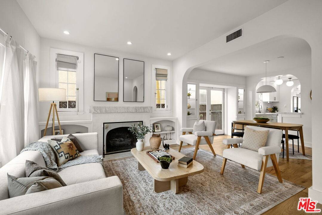 911   Superba Ave 3BR Marina Del Rey La