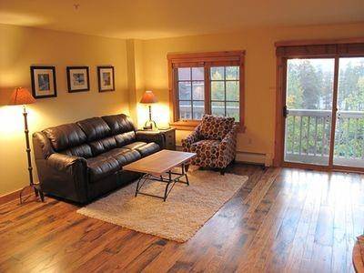25 deeded ownership 13 weeks yr of this upgraded oversized studio size of a typical 1 bedroom in the highly sought after Expedition Station building.