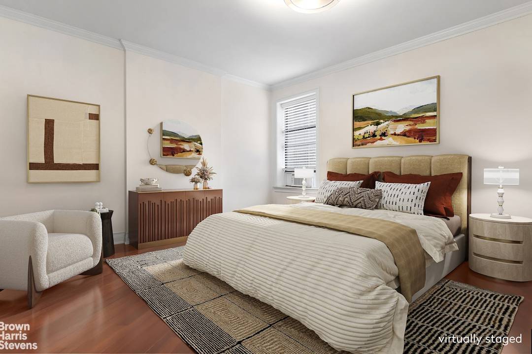 Spacious 3 Bedroom, 2 Bath Co op in Prime Upper West Side Location Welcome to your new home in the heart of the Upper West Side.