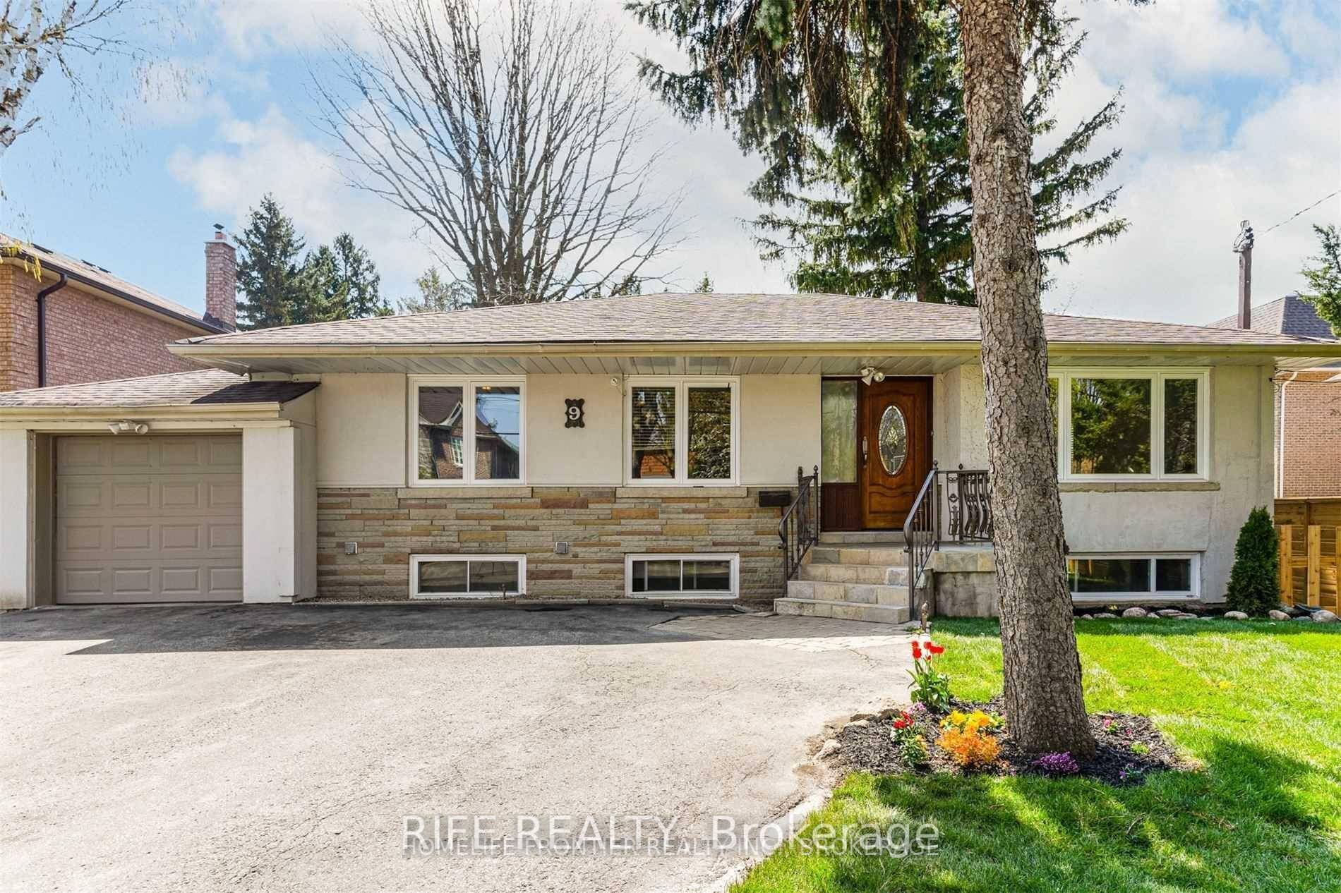 Newly Renovated ! High Demand School Area.