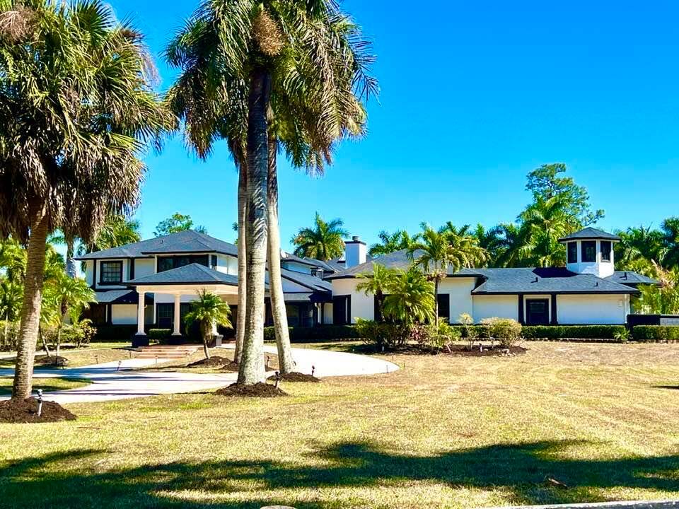 Amazing 5 acre resort like estate home with sauna, pool, media room and court yard screen in party area !