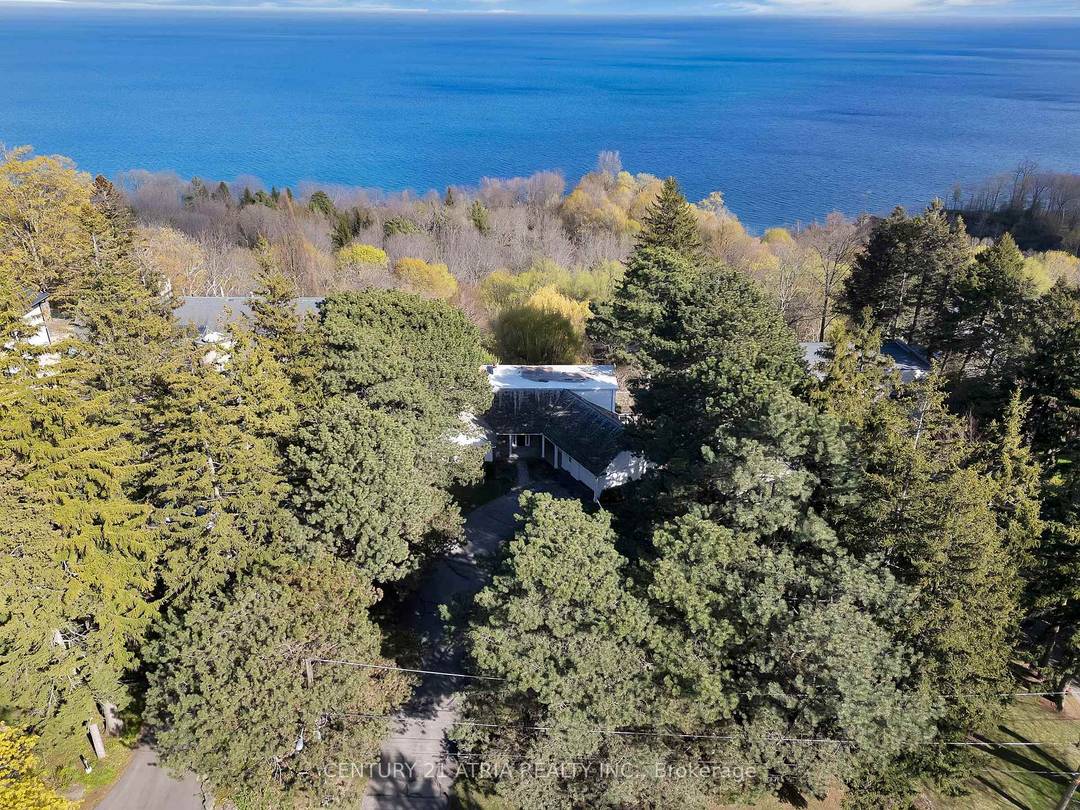 Rarely does a home like 5 Hill Crescent come to market Tucked away in an exclusive and private waterfront setting, this remarkable residence offers a lifestyle centred around breathtaking, unobstructed ...