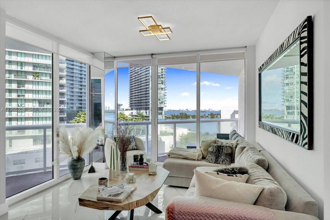 This 1 bedroom, 1. 5 bath residence at Platinum Condominium offers beautiful Biscayne Bay views through floor to ceiling windows and a private balcony that brings the water right into ...