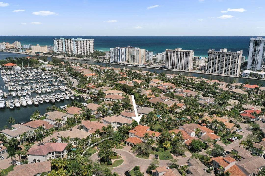 Located on a private cul de sac in the highly desirable Admirals Cove section of Harbor Islands, this exceptional Granada model offers one of the best locations in the community.