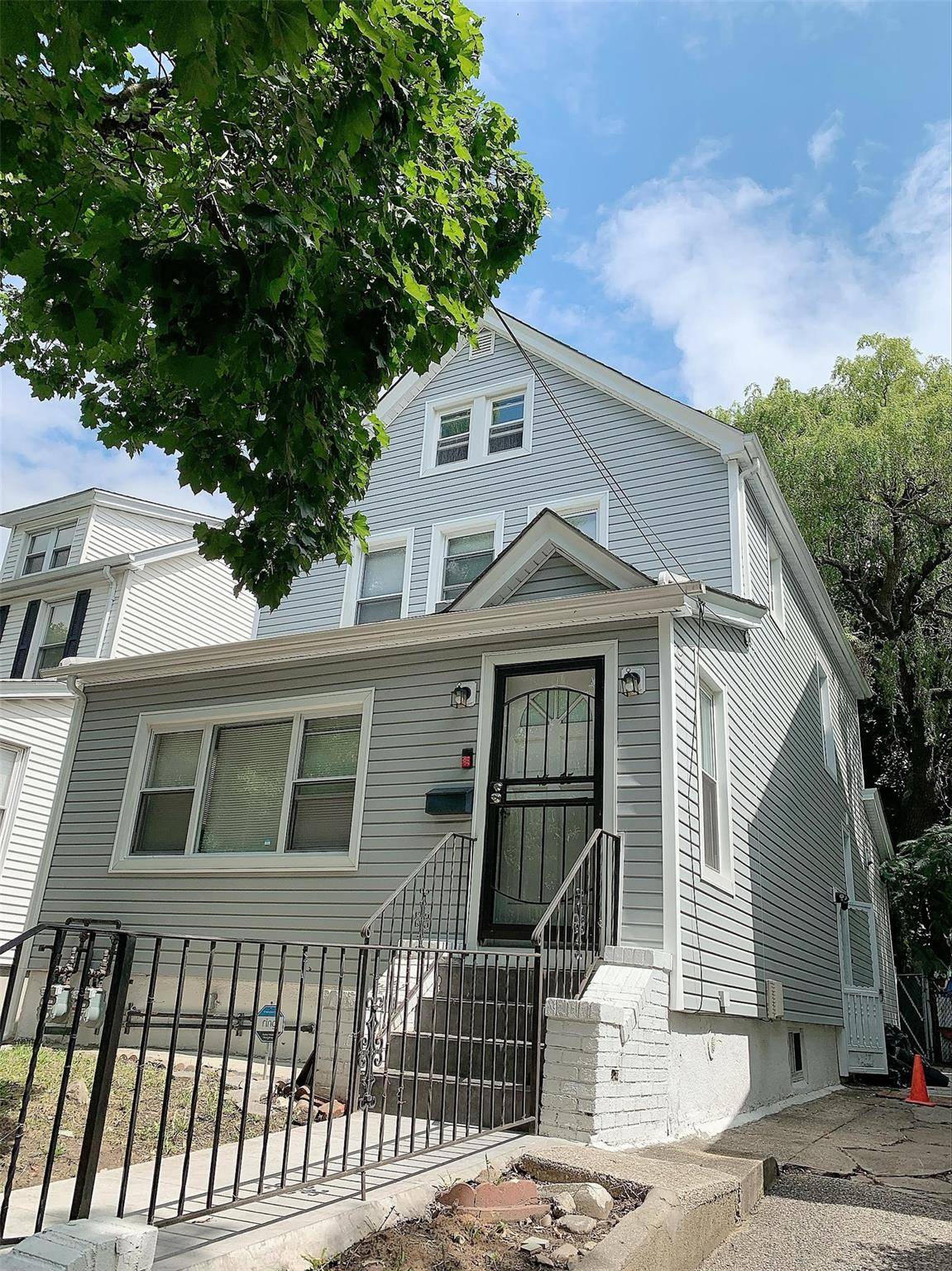Beautiful two family house, new renovated 2 family located in the heart of bayside Oakland garden.
