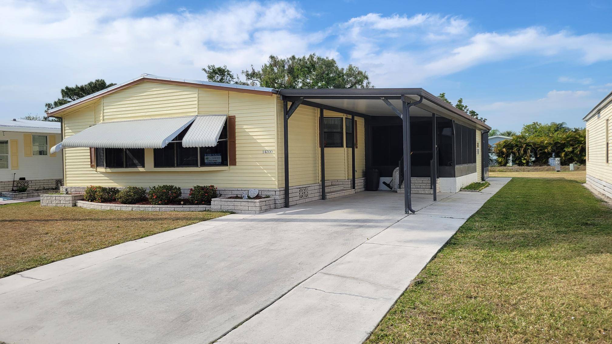This 2 2 home has a large and spacious, open layout.