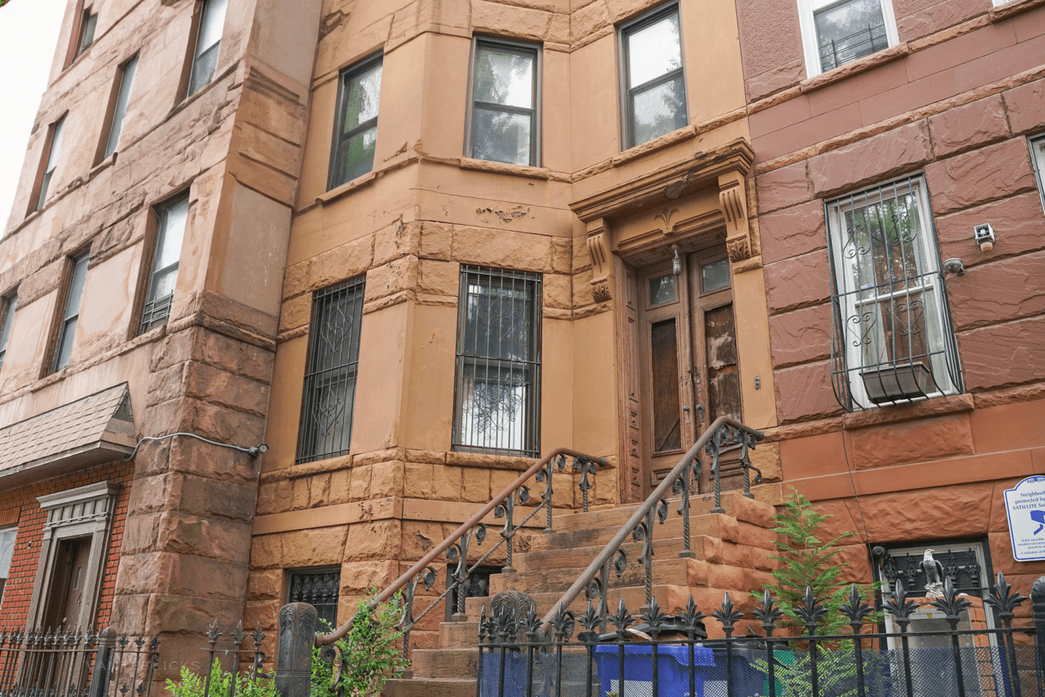 Ocean Hill Brownstone Full Gut Renovation Opportunity 3 Units Classic Brooklyn brownstone located in the heart of Ocean Hill rich with history, culture, and architectural charm.