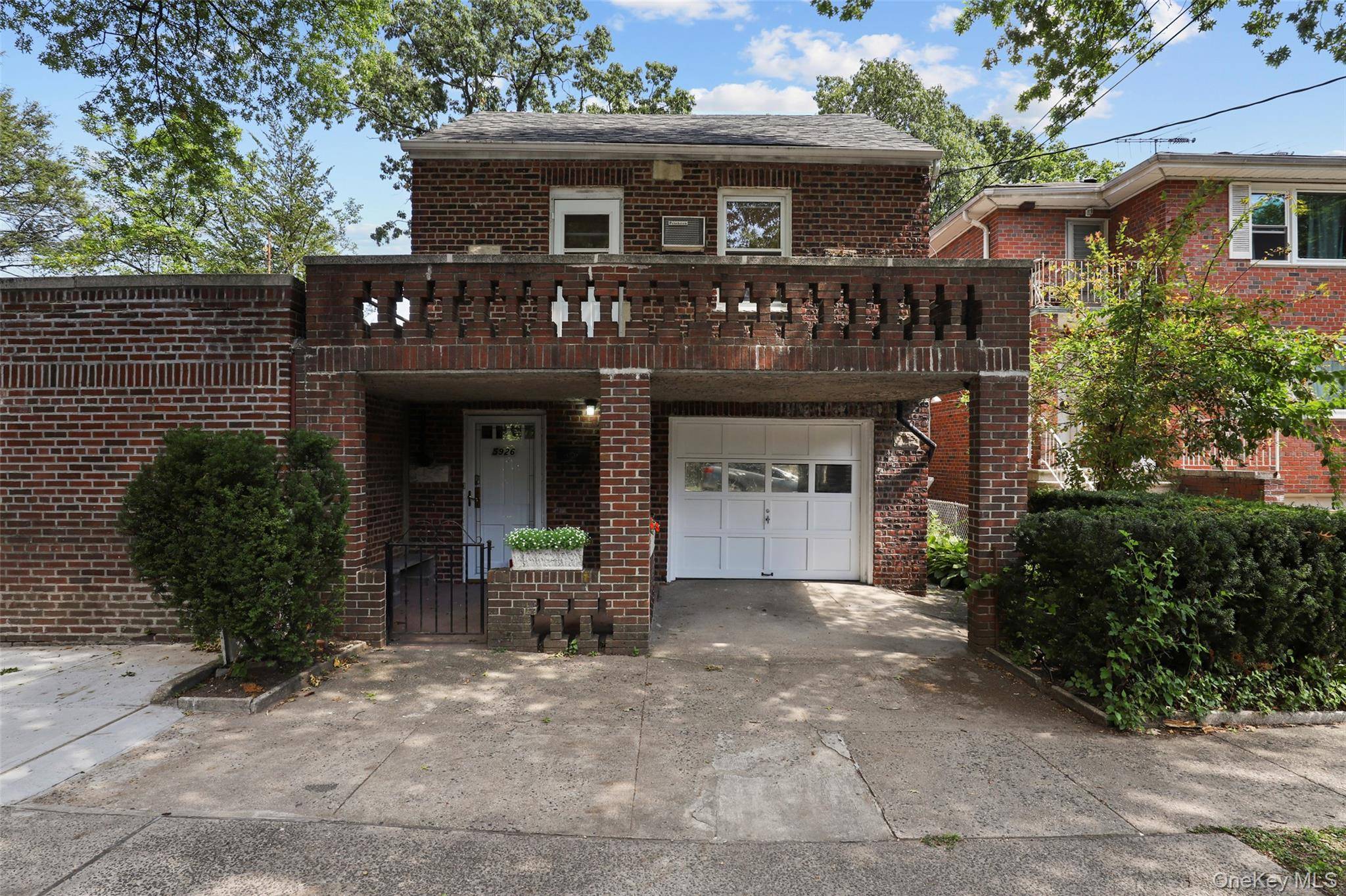 Rare Opportunity in North Riverdale !