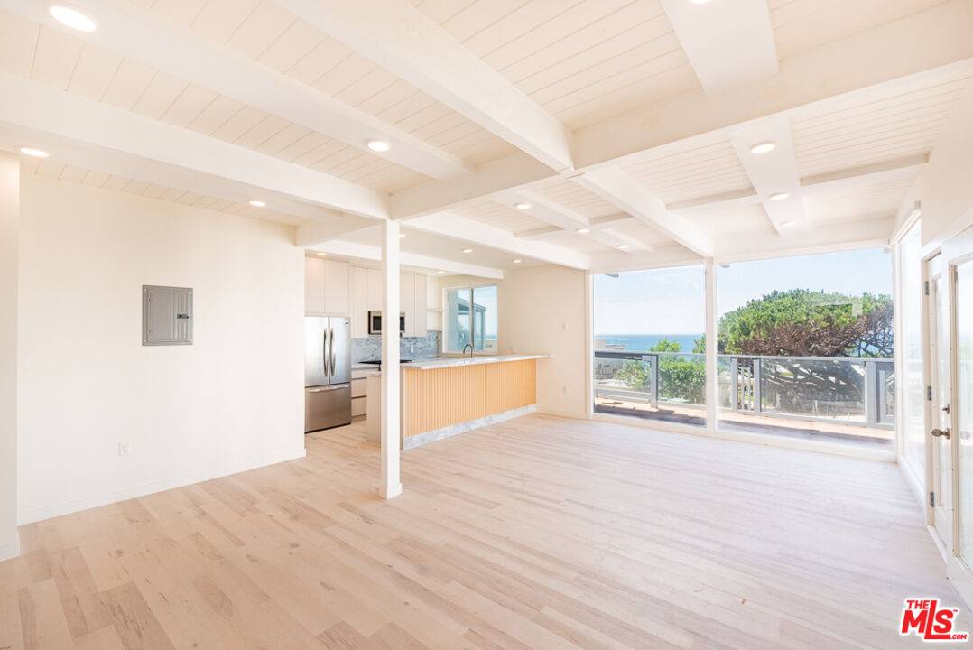 7273   Birdview Ave 2BR Malibu La