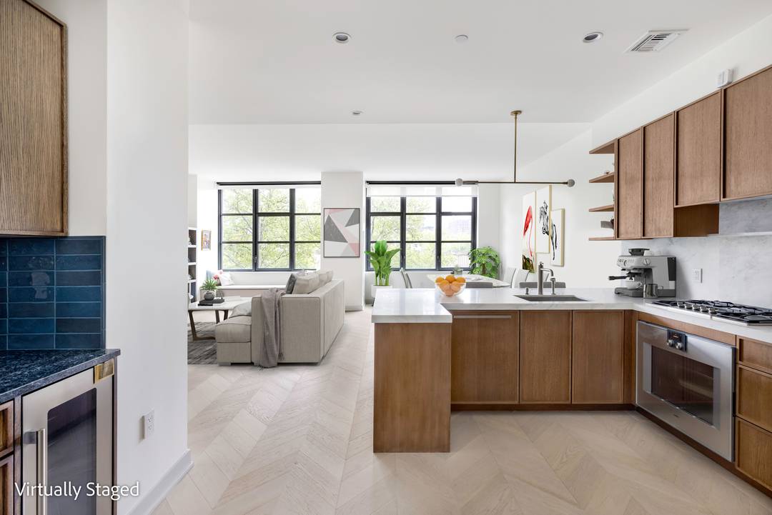 Some photos are virtually staged A unique rental opportunity at the Front and York condominium, a full service building with an amazing amenity package.