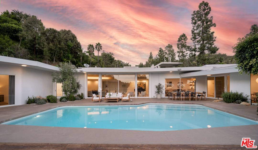 1121   Loma Vista Dr 5BR Beverly Hills Post Office | B.H.P.O. La