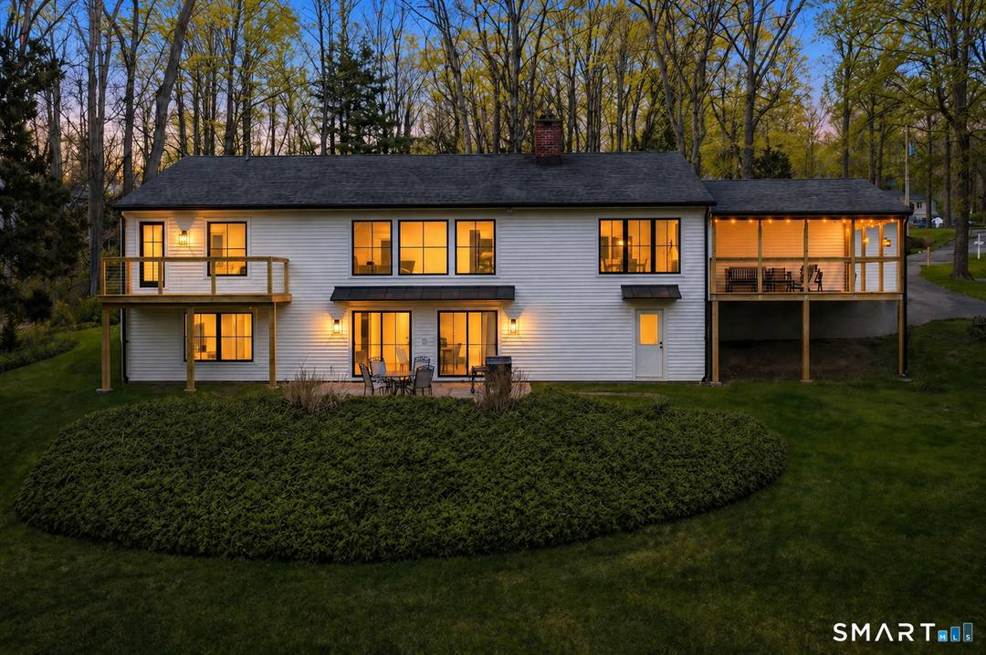 Located in the highly sought after Charcoal Hill neighborhood, this move in ready home on 2 private acres features 3 bedrooms, 3 full baths, PLUS TWO ADDITIONAL VERSATILE ROOMS that ...