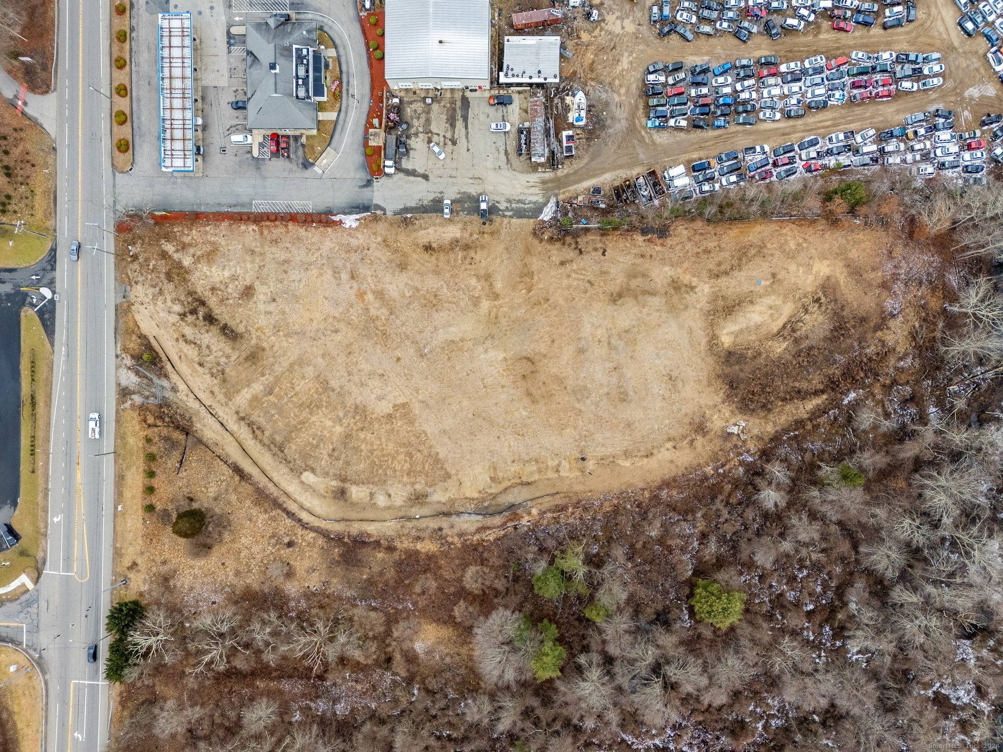 Fantastic opportunity on a main state road to build your business here.
