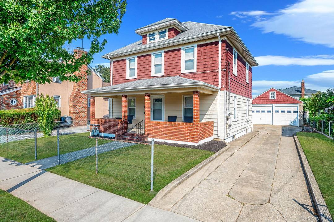 An exceptional opportunity awaits with this well maintained legal 2 Family Home located in the heart of Mineola, just a 2 minute drive or 10 minute walk to the Mineola ...