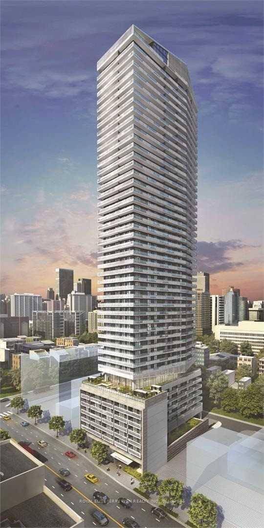 Modern 1 Bedroom Den Luxury Condo at Yonge amp ; Eglinton Ideal for Young Professionals !