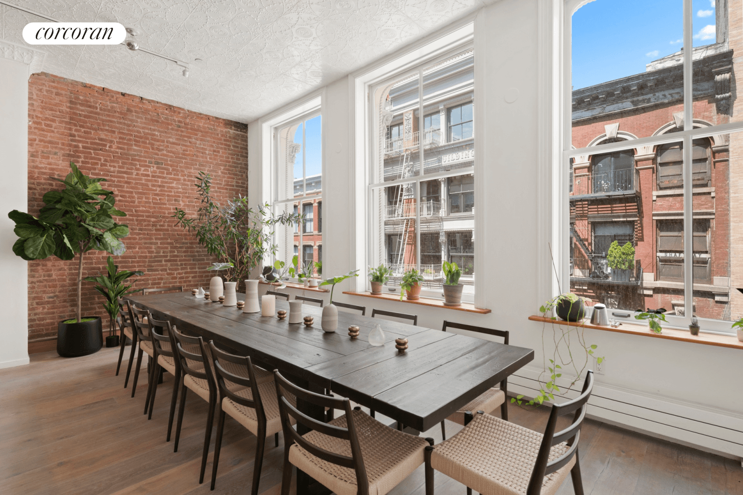 The perfect modern showplace set within historic cast iron bones, this sprawling two bedroom, two and a half bathroom, floor through loft is the epitome of ideal Tribeca living.