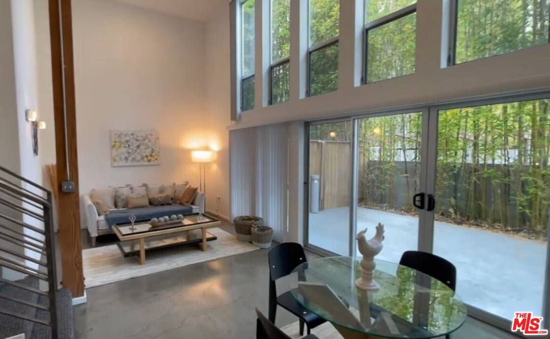 4133 Redwood Ave 3BR Marina Del Rey La