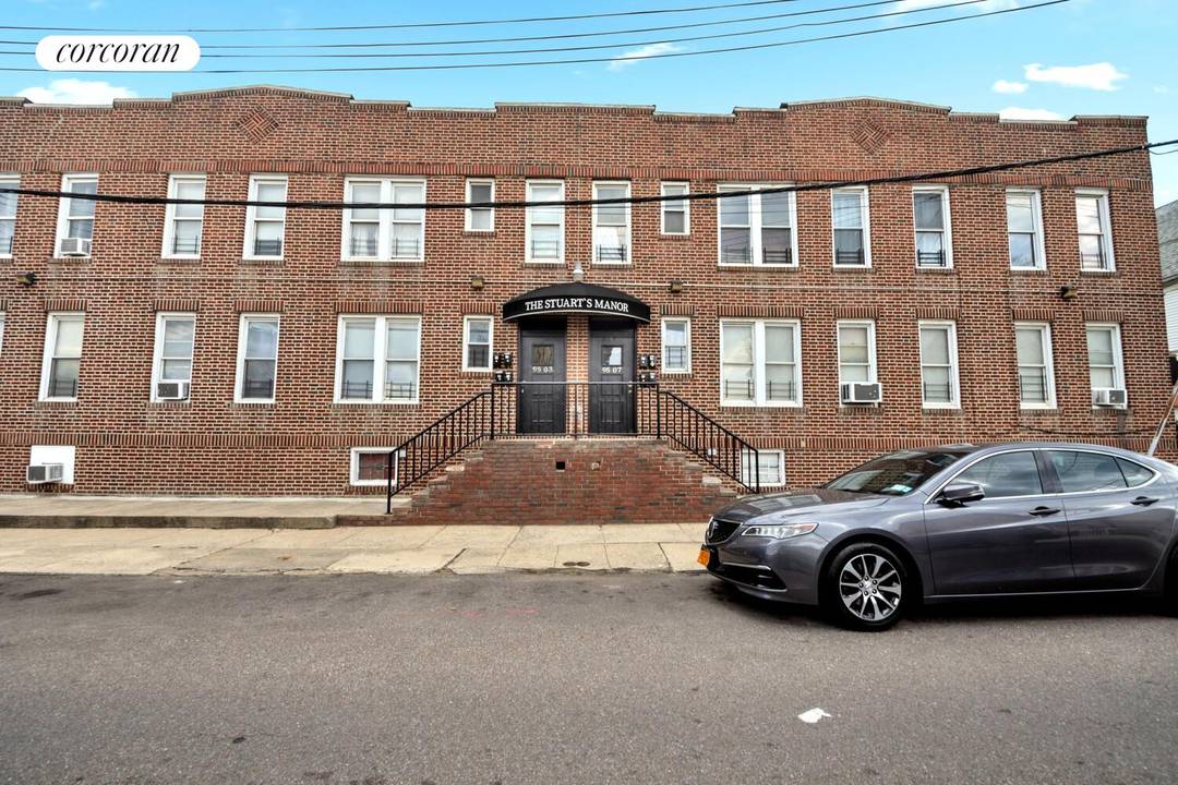 9503 amp ; 9507 Cresskill Place Jamaica, Queens 8 Free Market Units 2 Buildings Zoning Upside Strong In Place Income Two adjacent four unit buildings offered as a package in ...
