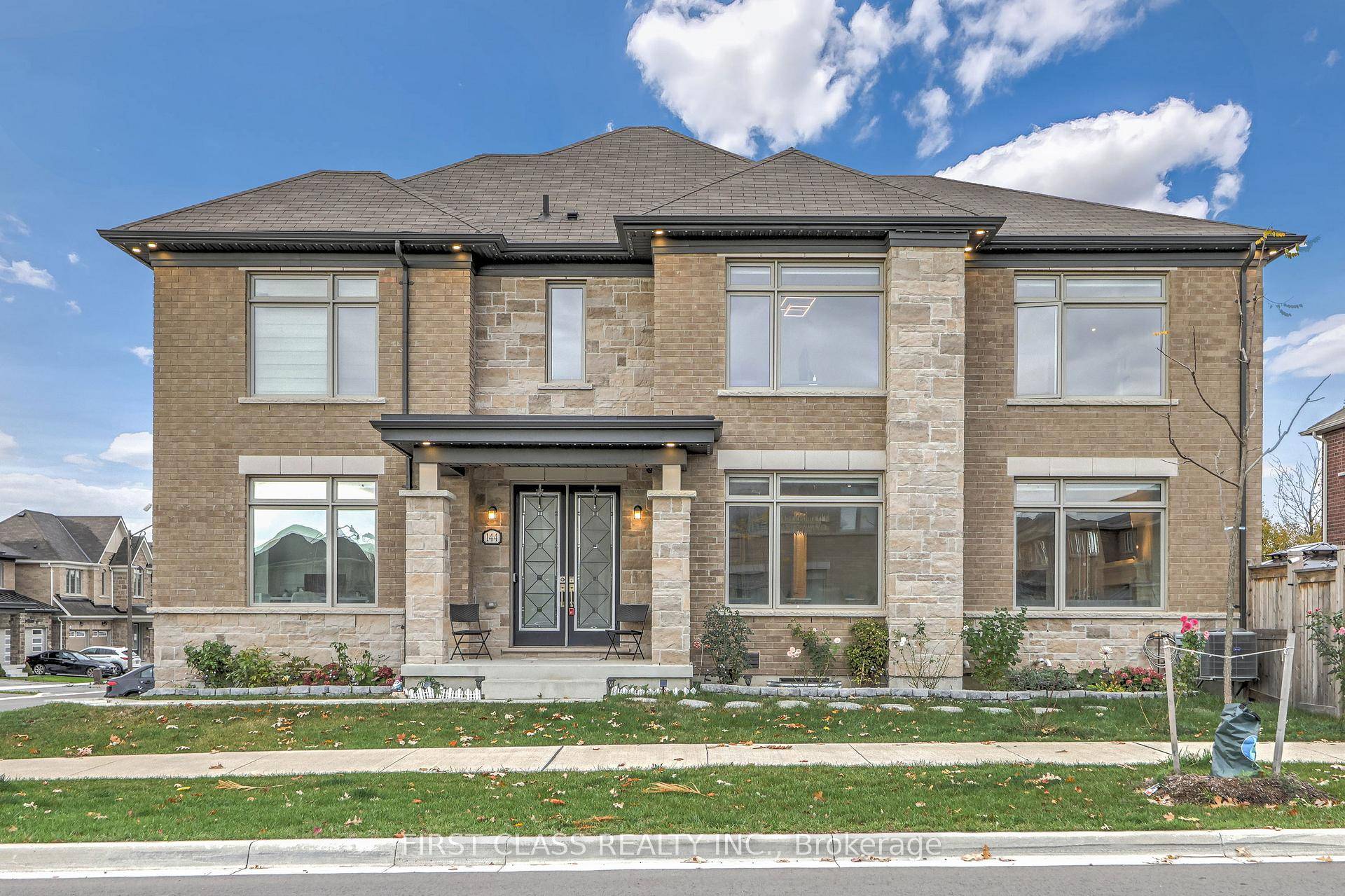 Amazing Opportunity To Own This 3 Year New Detached Home In The Heart Of Stouffville !