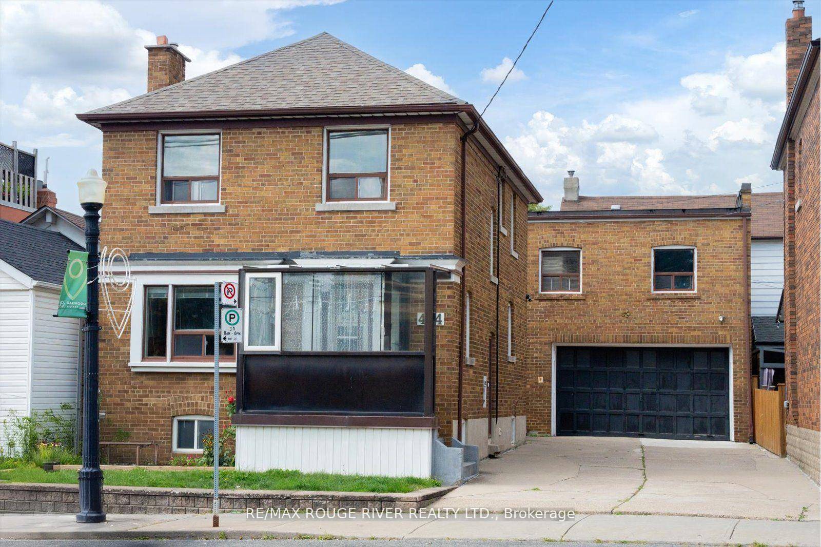 Welcome to this Detached unique 2 story, 4 bedroom home in the heart of Oakwood Village, one of Toronto's most charming and vibrant neighborhoods.