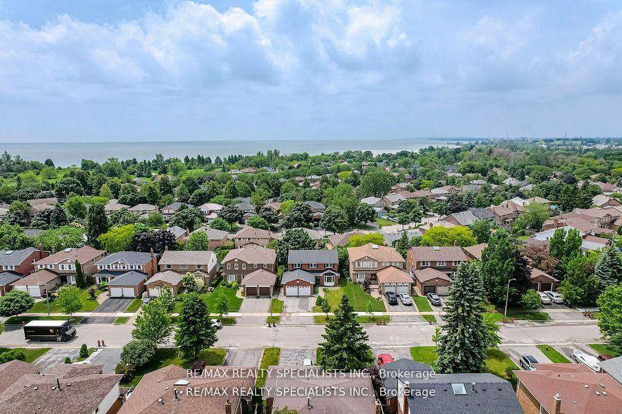 Welcome to this beautifully renovated 4 1 bedroom home in the highly desirable Quiet Lake Community, featuring a fully finished walkout basement.