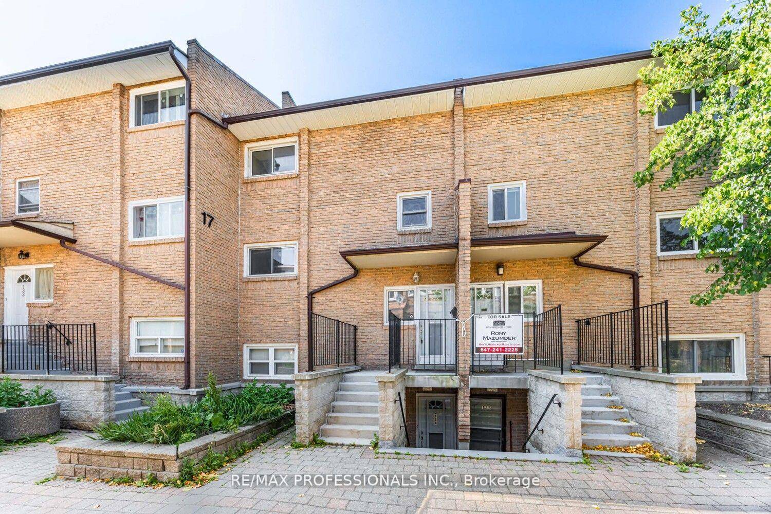 This beautifully updated 3 bedroom, 2 bathroom condo townhome is perfect for first time buyers, featuring fresh paint and brand new Vinyl flooring throughout.