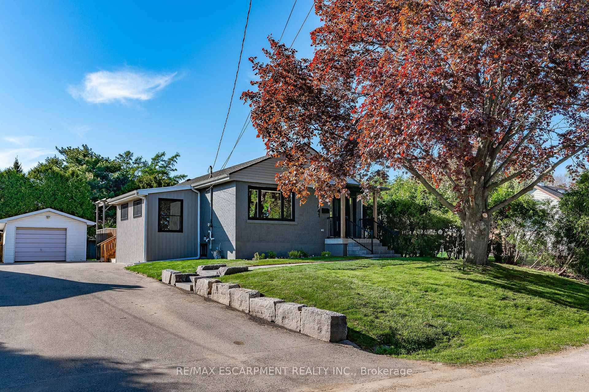 Welcome to 1041 Shepherds Drive, nestled in Burlington's highly sought after Aldershot community.