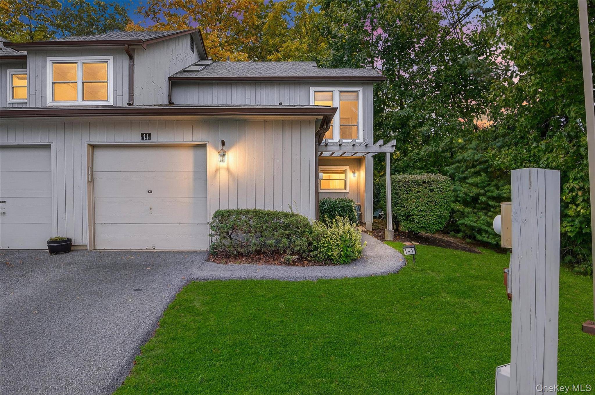 Welcome to this charming townhouse in the heart of Yorktown Heights that lives like a two bedroom.