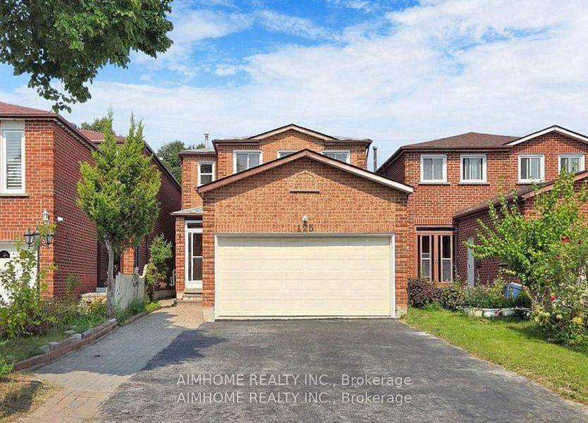 Gorgeous sun filled 6 bedroom home in a 'high in demand' area, just mins walk to Steeles, Walmart, shopping mall, park, school amp ; one ticket, etc.