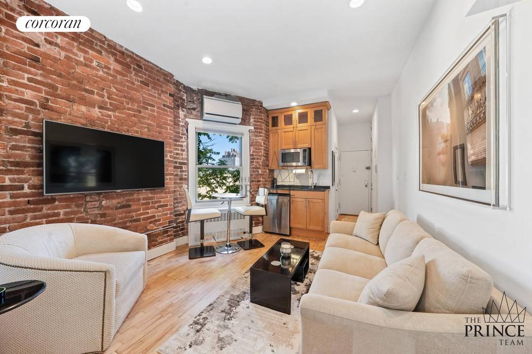 Live in this charming pre war furnished or unfurnished 1 bedroom Co Op on one of the most coveted TREE LINED and renowned blocks in the heart of the West ...