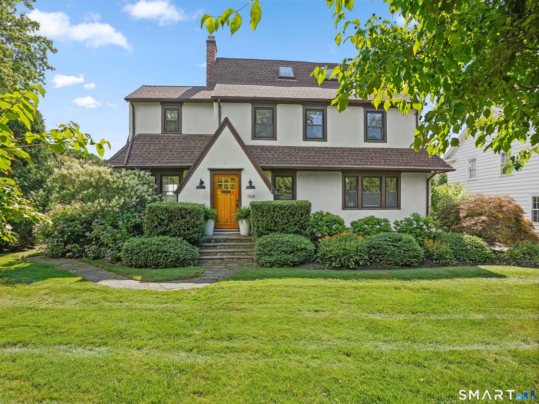 Nestled in Fairfield's highly sought after University neighborhood, this exceptional home beautifully blends timeless vintage charm with a warm, modern aesthetic.