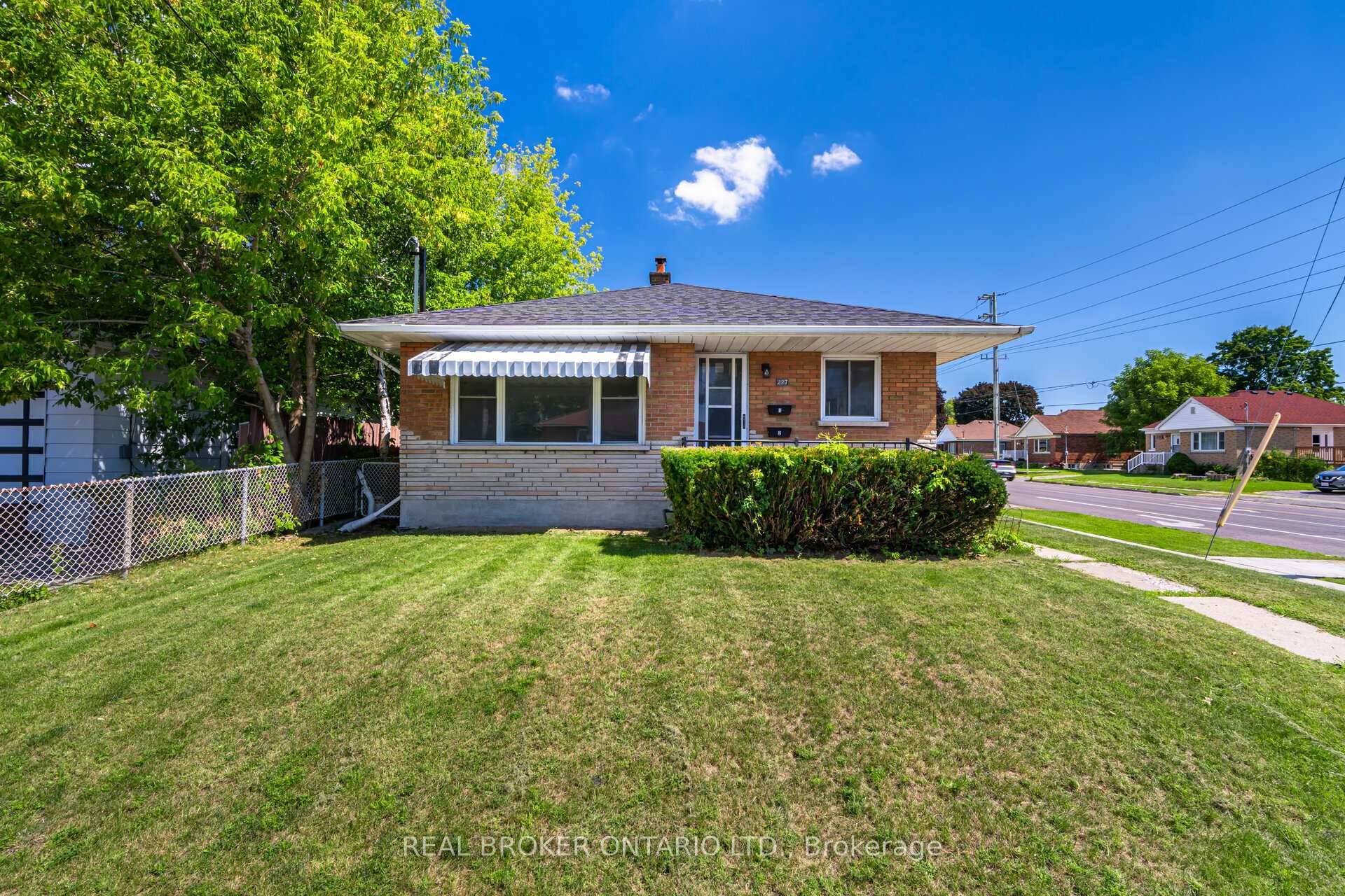 Recently Renovated main floor 3bed 1bath bungalow in a great location of Oshawa.