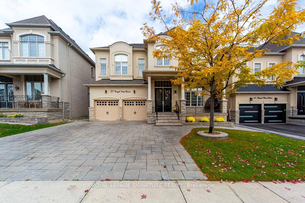 Welcome to a Magnificent Madallion Built Home !