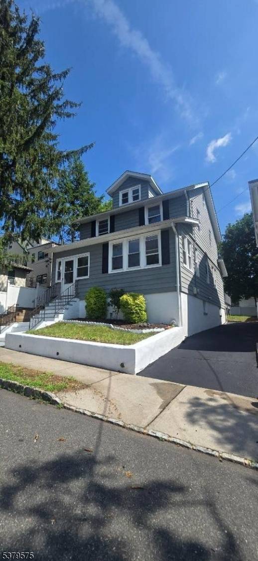 Charming home in desirable Maplewood Township, recently updated kitchen, hardwood floors, spacious living areas, newer central AC and Forced Hot Air.