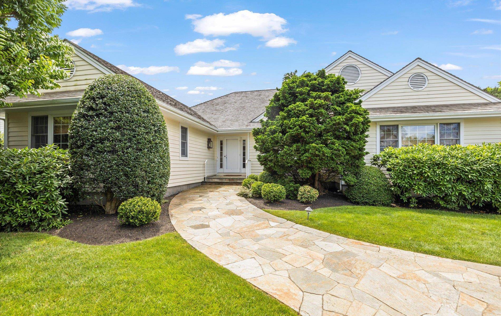 Nestled in the heart of Southampton Village, this property offers a harmonious blend of comfort and elegance located just moments from Southampton's ocean beaches, shopping and dining.