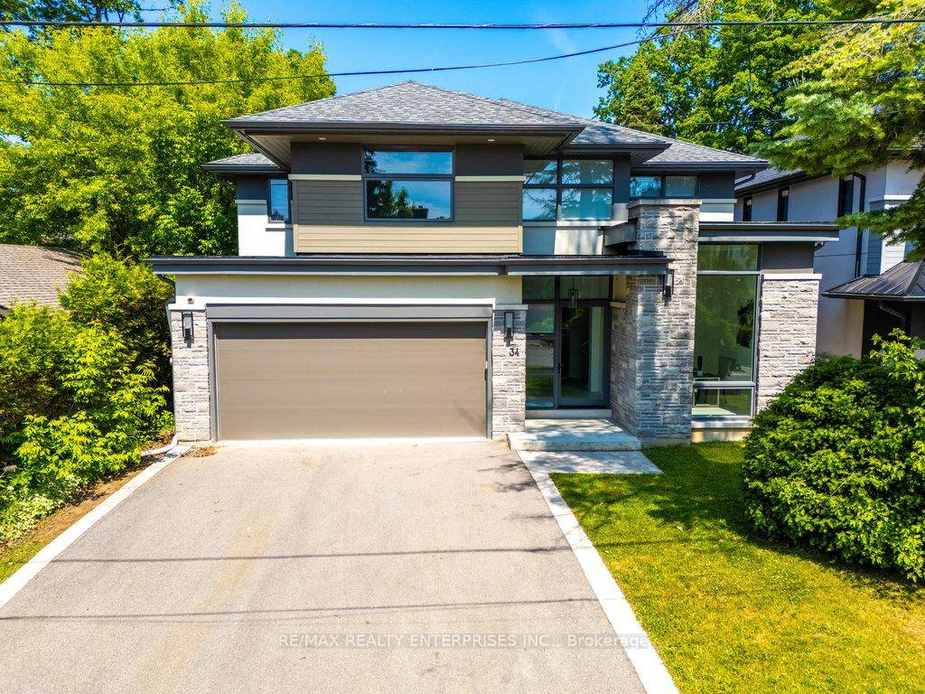 Situated In Prestigious Port Credit amp ; Steps To The Lake, Designed By Renowned Architect David Small amp ; Built By Profile Homes, This Custom Built Masterpiece Offers An Extraordinary ...