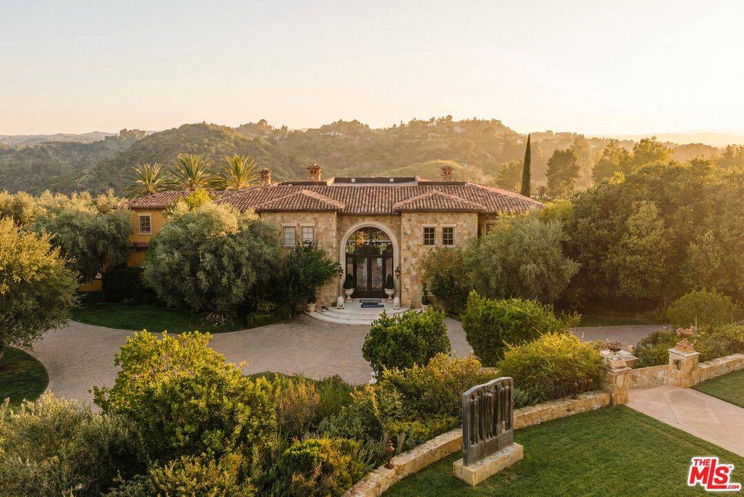 12300   Mulholland 8BR Beverly Hills Post Office | B.H.P.O. La