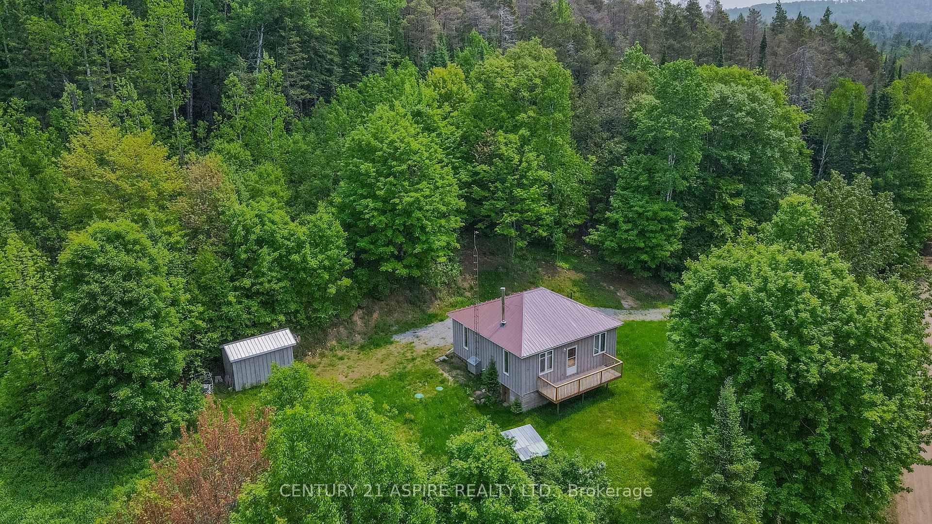 Discover the perfect blend of comfort and off grid living in the scenic hills of Combermere.