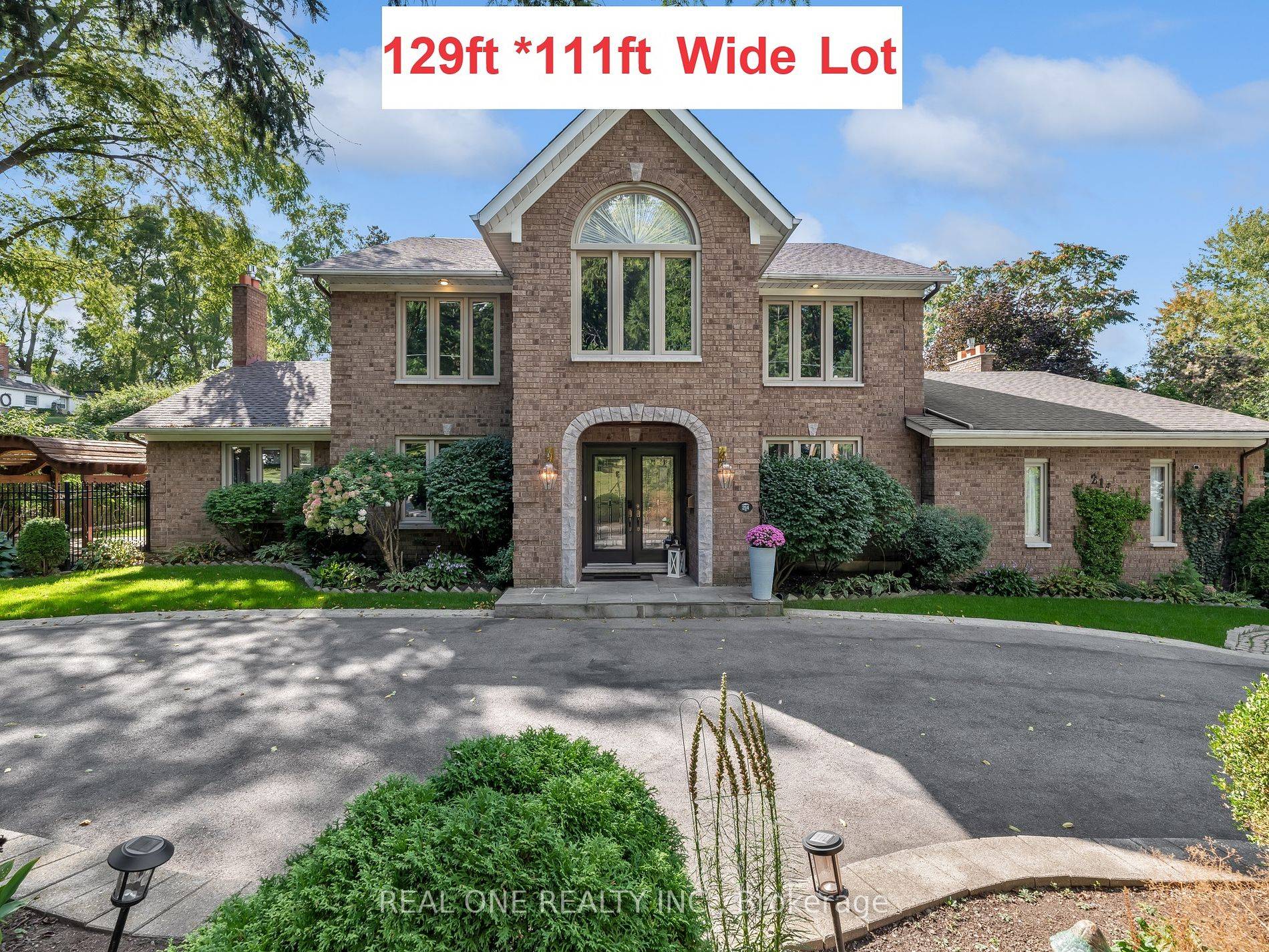 Rare Find wide house on a 129ft X111ft wide lot on one of Acaster's best streets across from estate properties.