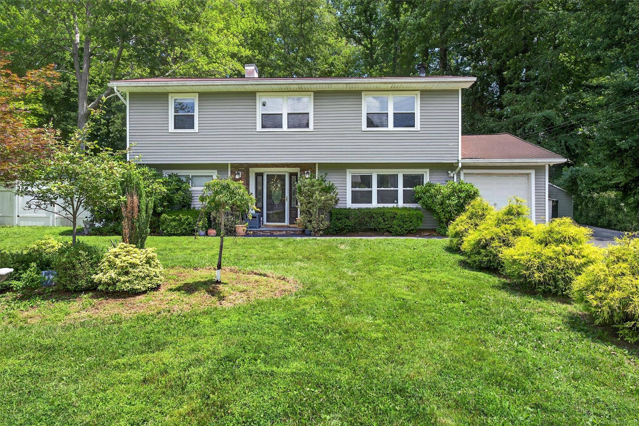 Welcome to this charming 3 bedroom, 1.