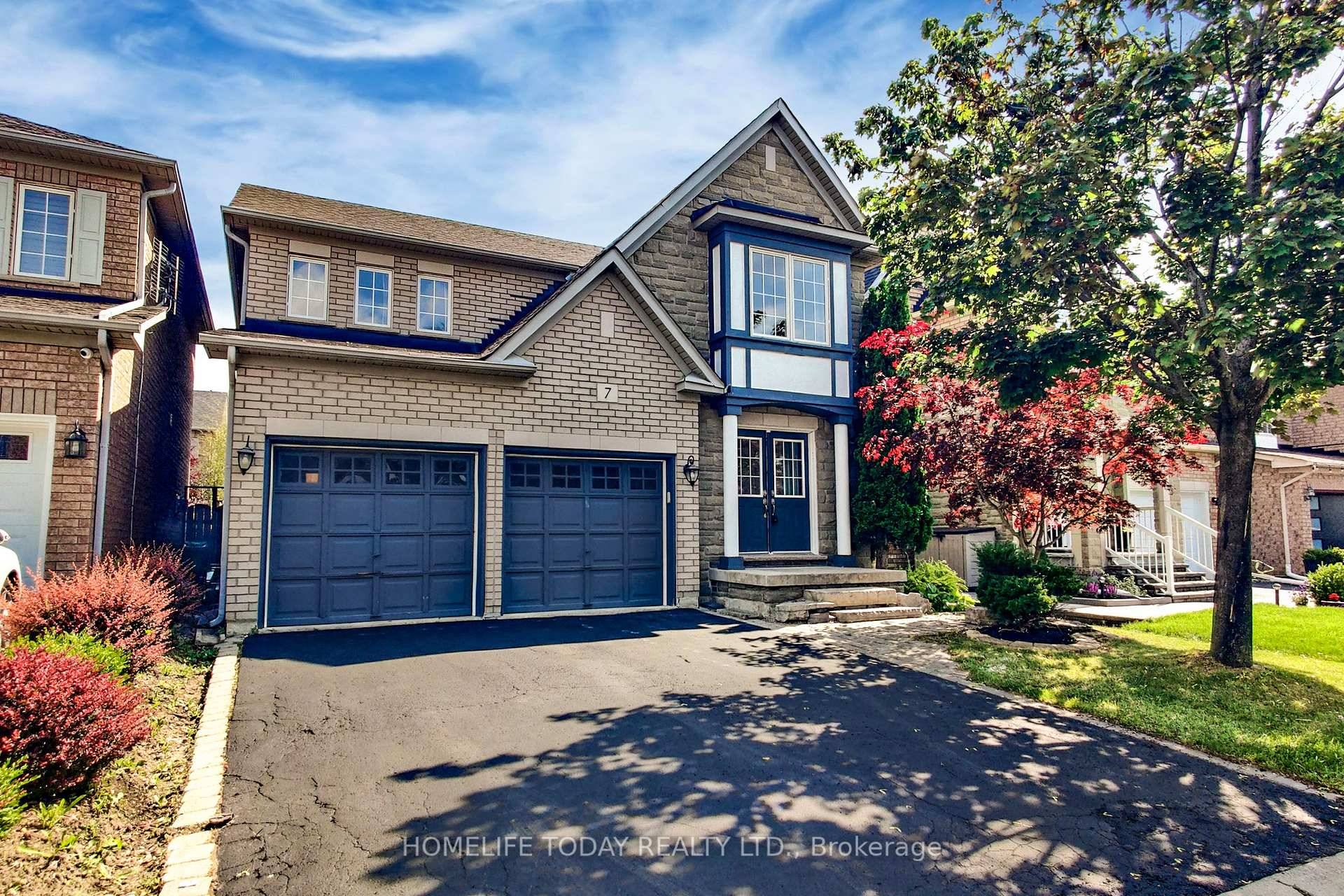 Entire Detached Double Garage House For Rent.