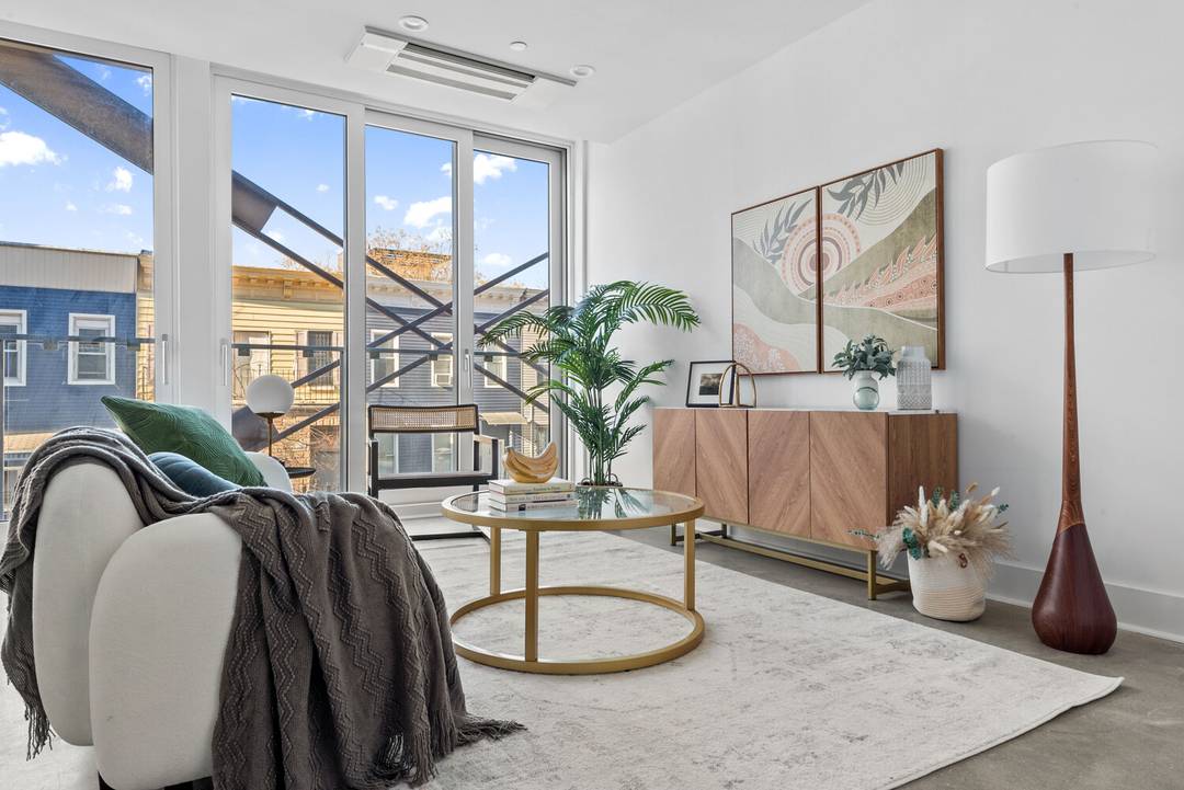 Discover a rare gem in modern urban living !