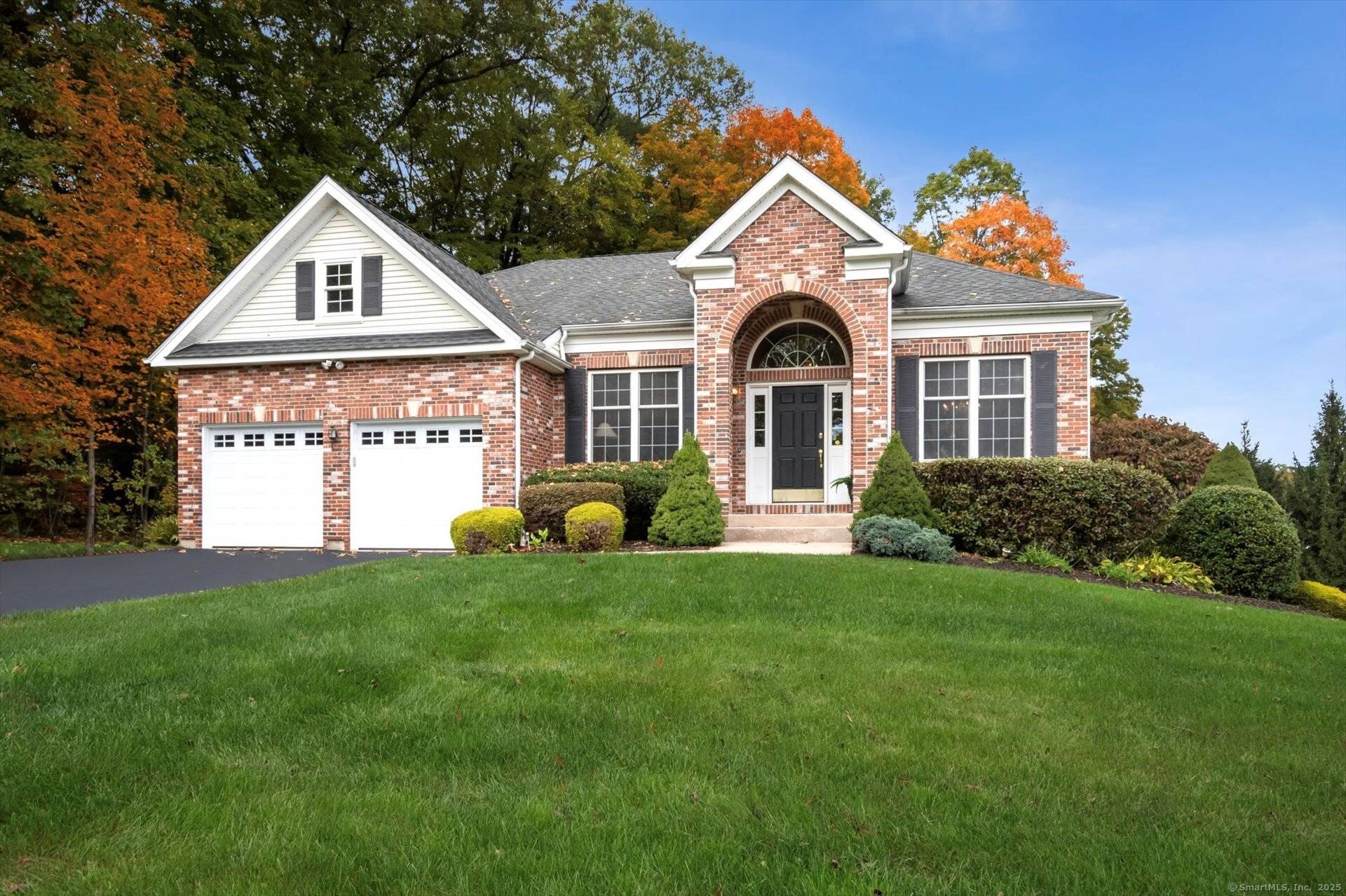 Open Concept, Private Planned Unit Community Ease and elegance define living in this community.
