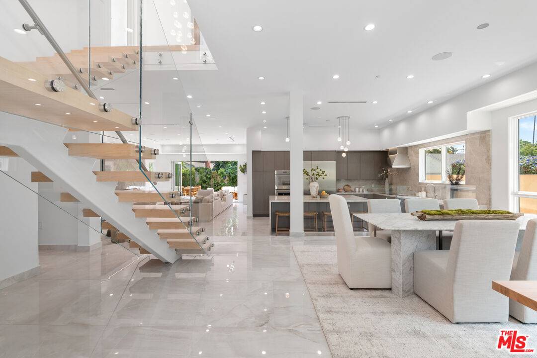 11622 Charnock Rd 4BR Marina Del Rey La