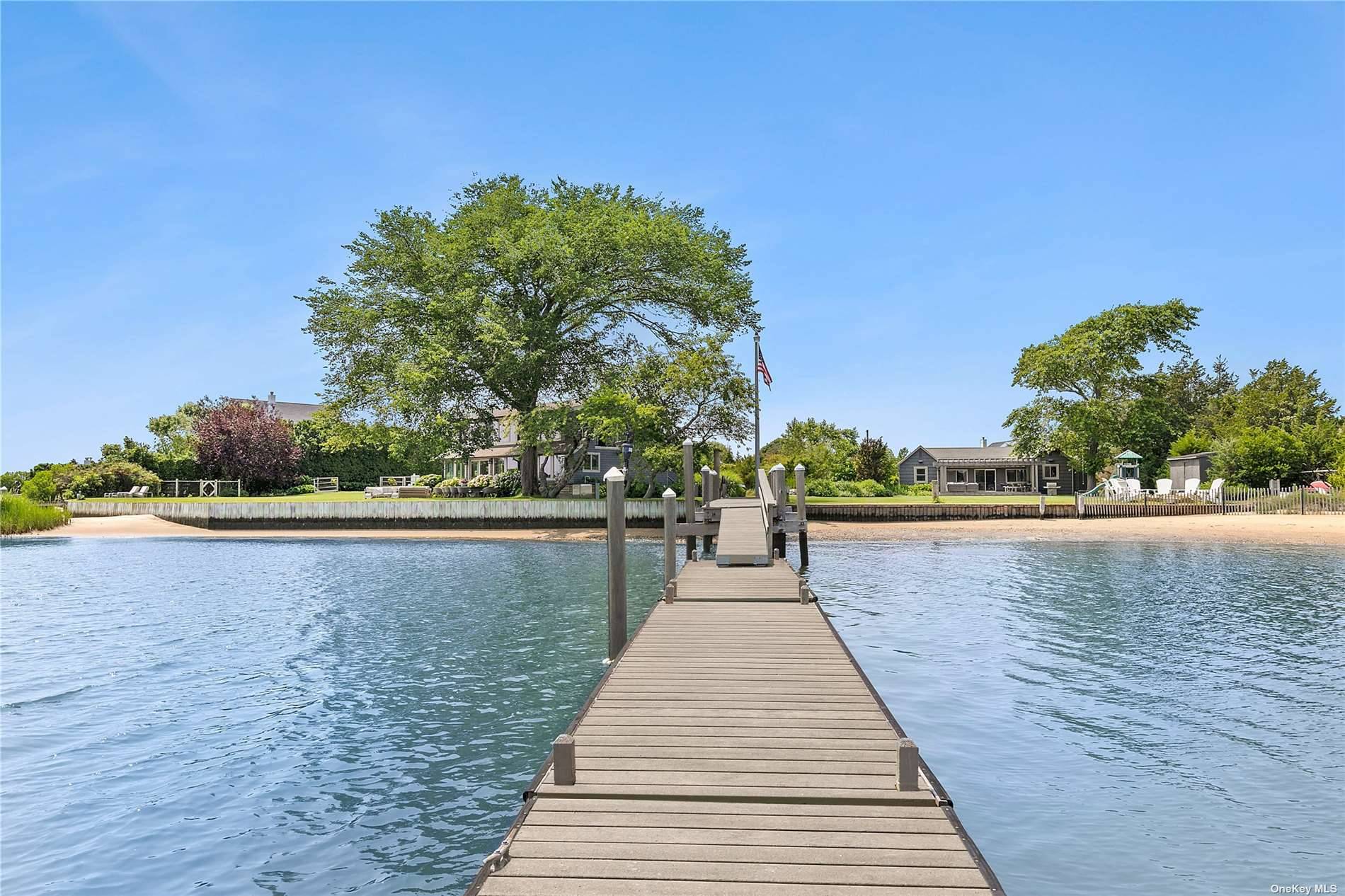 Southampton Waterfront Compound 2 Docks 2 Dream About An unparalleled opportunity awaits.