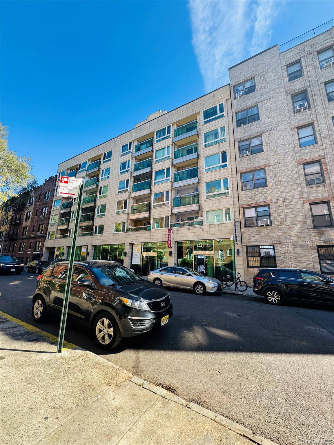 Beautifully renovated 3BR 2BA duplex in the heart of Flushing !
