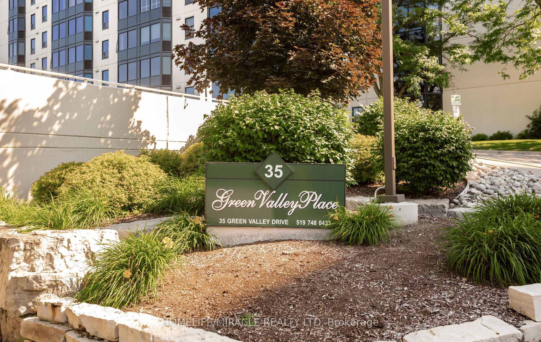 Gorgeous and super clean two bedroom with two bathroom condominium apartment outstanding view from the 17th floor, Unit offer large specious living Dining room.