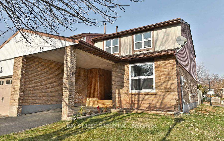 Tastefully Decorated Semi Detached Home.