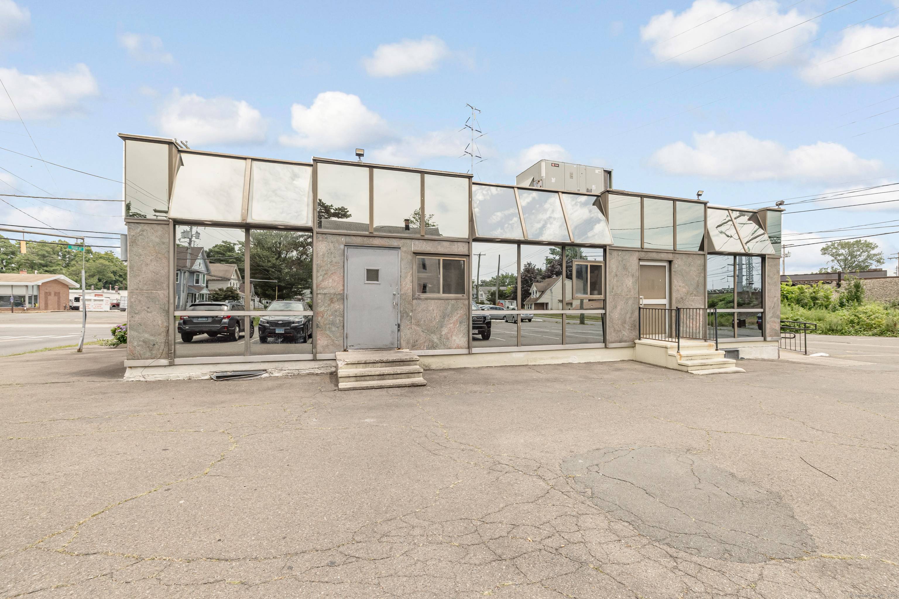 Classic diner available in prime West Haven location at 706 Campbell Ave.