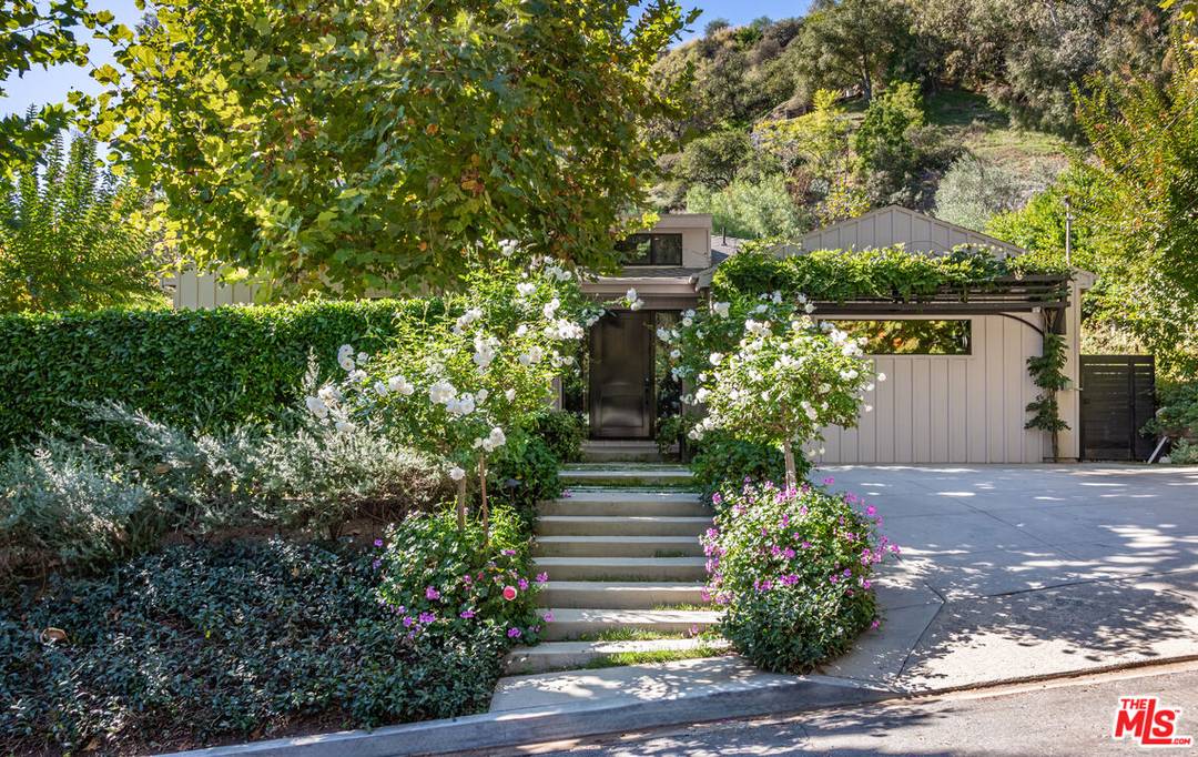 9024 Wonderland Park Ave 4BR Hollywood Hills East La